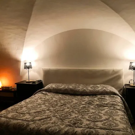 Zagaró House Apartman *